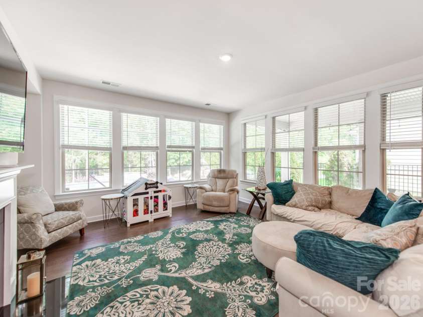 8022 Cornhill Avenue, Charlotte, NC 28277.  MLS# CAR4409382, YatesRealty ID 42423. Great Room