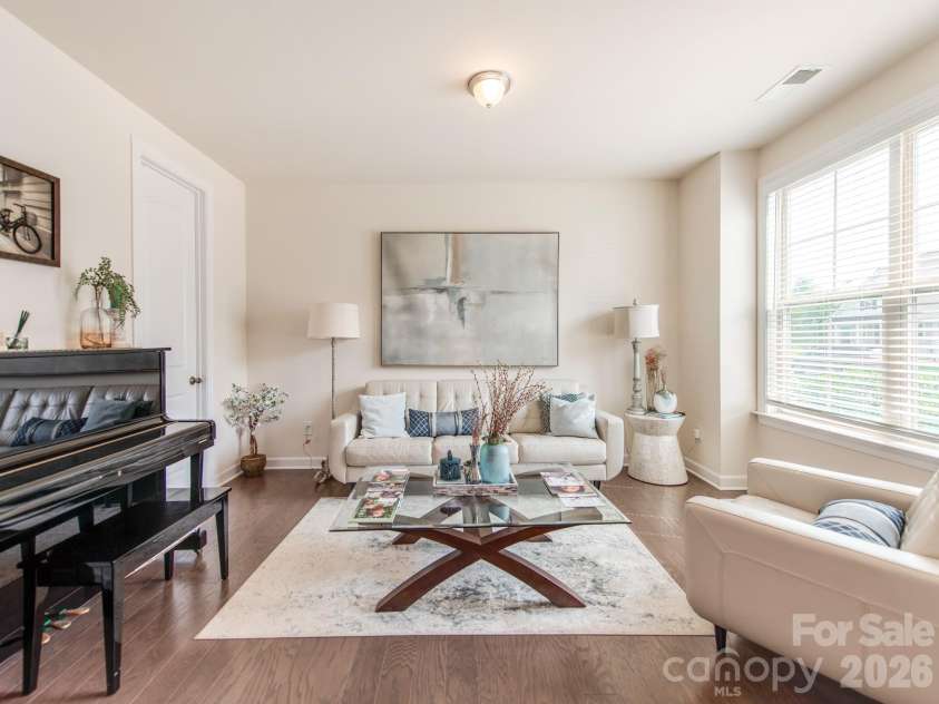 8022 Cornhill Avenue, Charlotte, NC 28277.  MLS# CAR4409382, YatesRealty ID 42423. Living Room