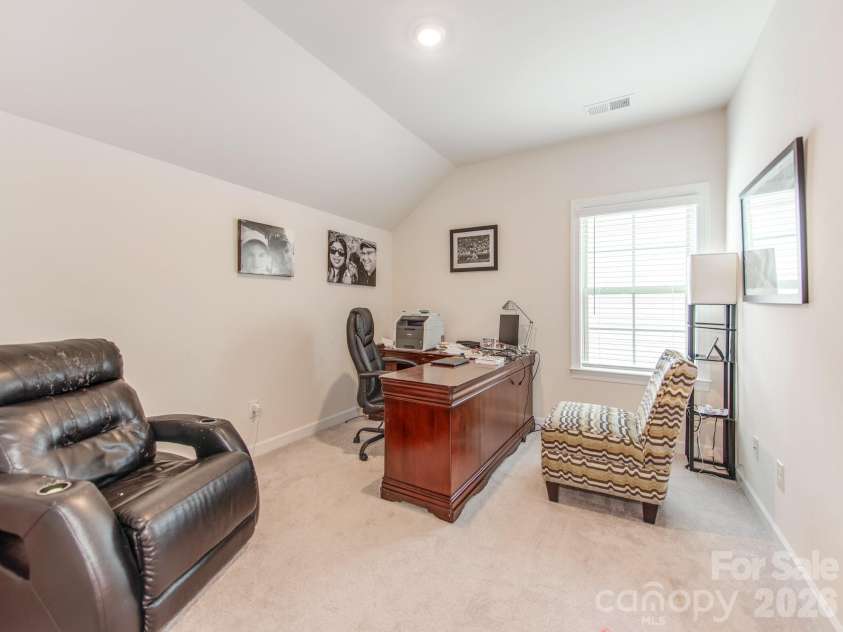 8022 Cornhill Avenue, Charlotte, NC 28277.  MLS# CAR4409382, YatesRealty ID 42423. Office