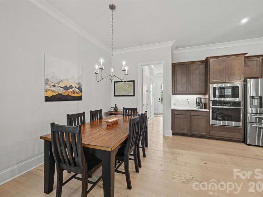 3019 Wittering Drive, Charlotte, NC 28226.  MLS# CAR4407958, YatesRealty ID 42424. 