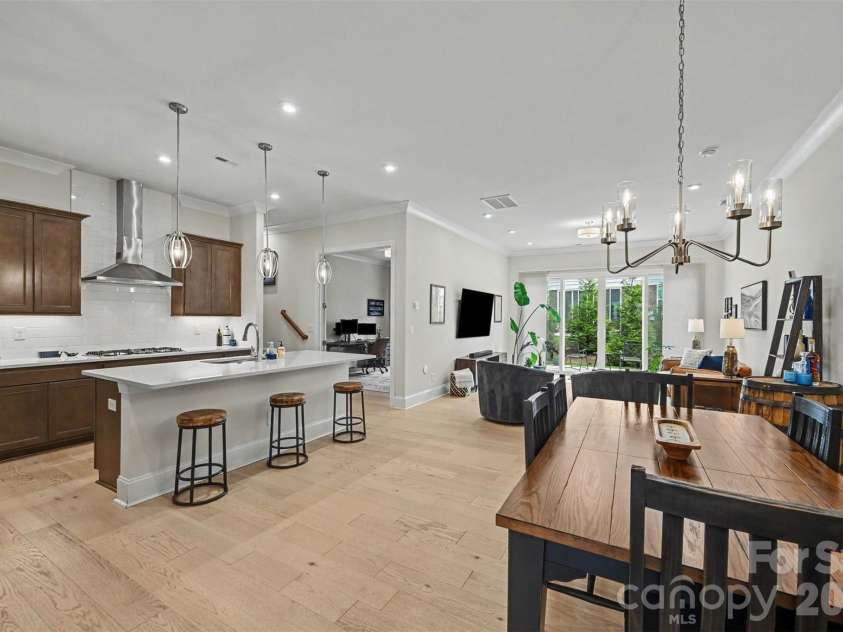 3019 Wittering Drive, Charlotte, NC 28226.  MLS# CAR4407958, YatesRealty ID 42424. 