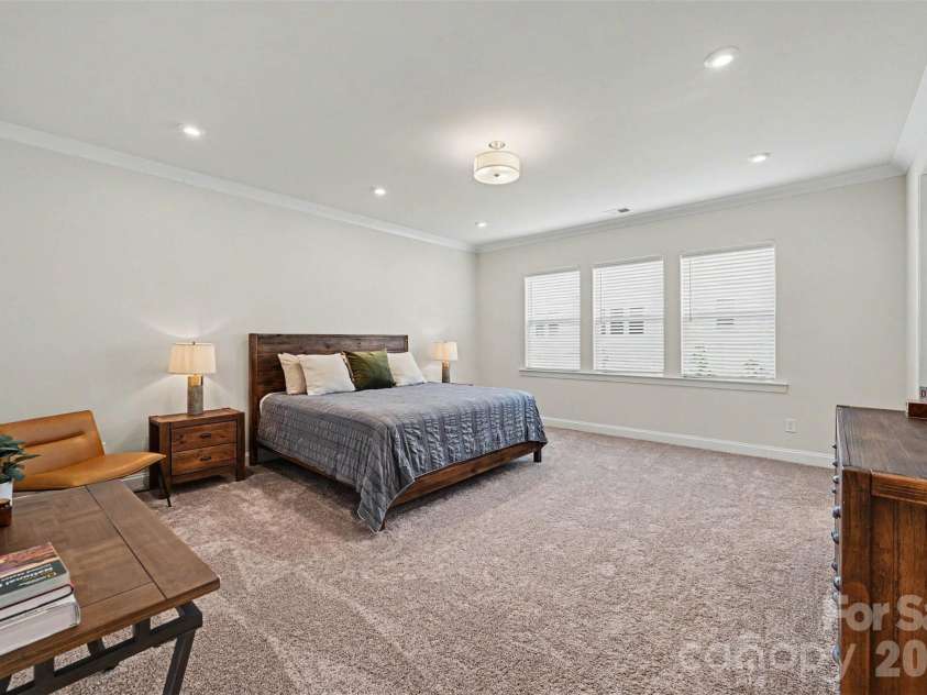 3019 Wittering Drive, Charlotte, NC 28226.  MLS# CAR4407958, YatesRealty ID 42424. 
