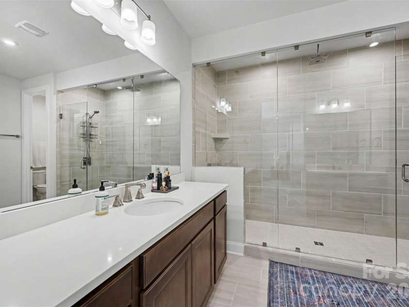 3019 Wittering Drive, Charlotte, NC 28226.  MLS# CAR4407958, YatesRealty ID 42424. 