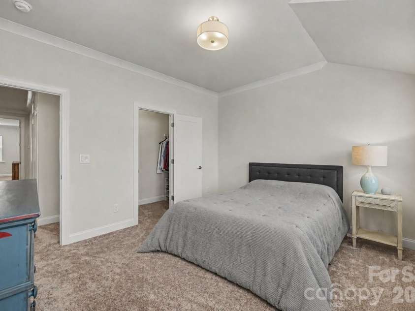 3019 Wittering Drive, Charlotte, NC 28226.  MLS# CAR4407958, YatesRealty ID 42424. 