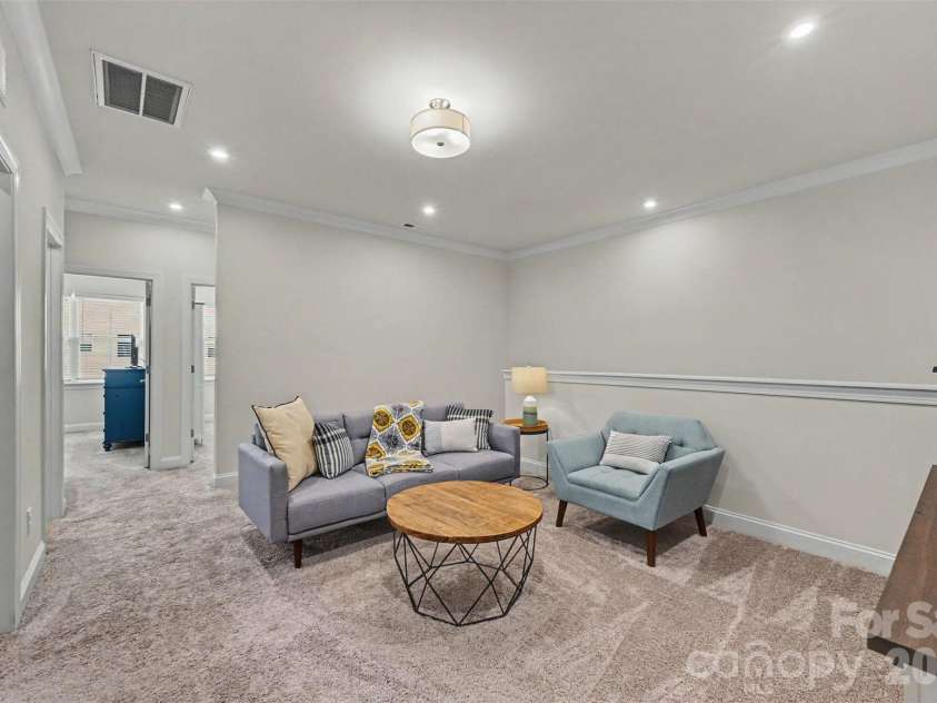 3019 Wittering Drive, Charlotte, NC 28226.  MLS# CAR4407958, YatesRealty ID 42424. 