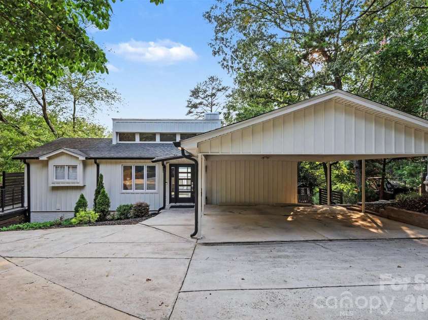 31002 Executive Point, Fort Mill, SC 29708.  MLS# CAR4408058, YatesRealty ID 42428. 