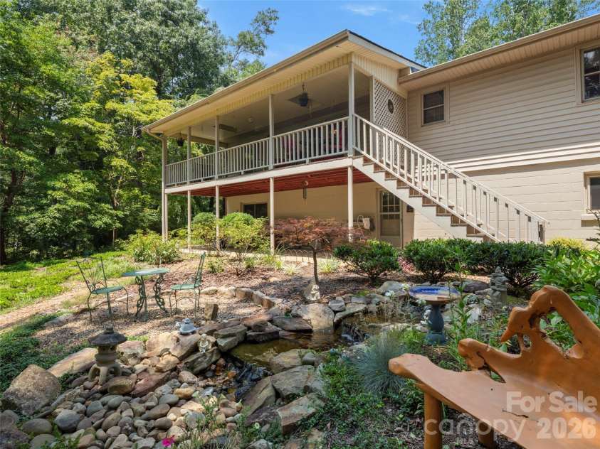 340 Sycamore Drive, Arden, NC 28704.  MLS# CAR4409674, YatesRealty ID 42429. 