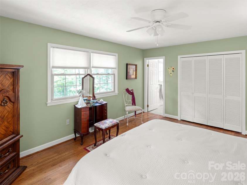 340 Sycamore Drive, Arden, NC 28704.  MLS# CAR4409674, YatesRealty ID 42429. 