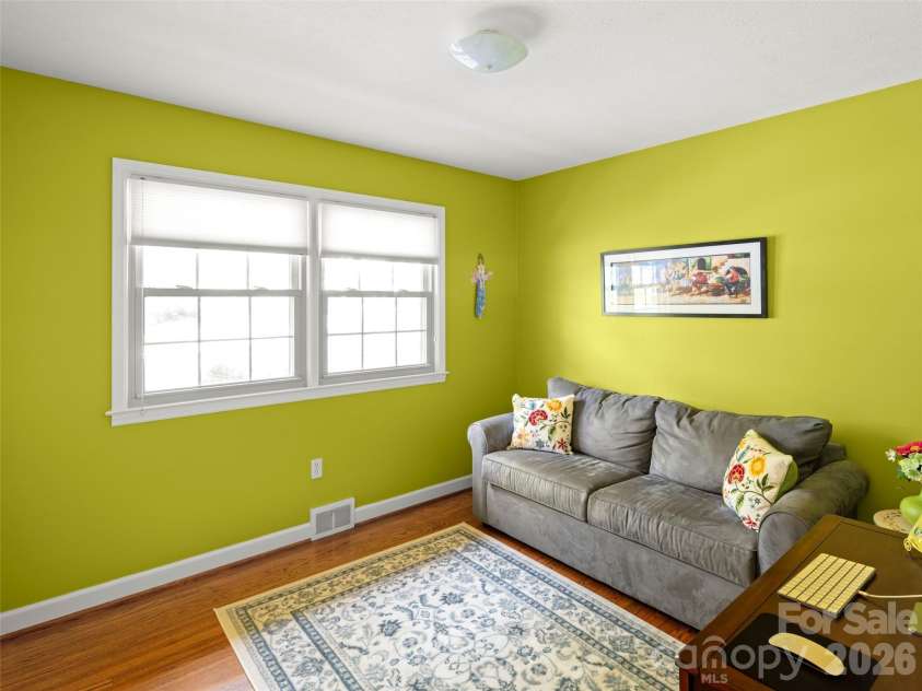 340 Sycamore Drive, Arden, NC 28704.  MLS# CAR4409674, YatesRealty ID 42429. 