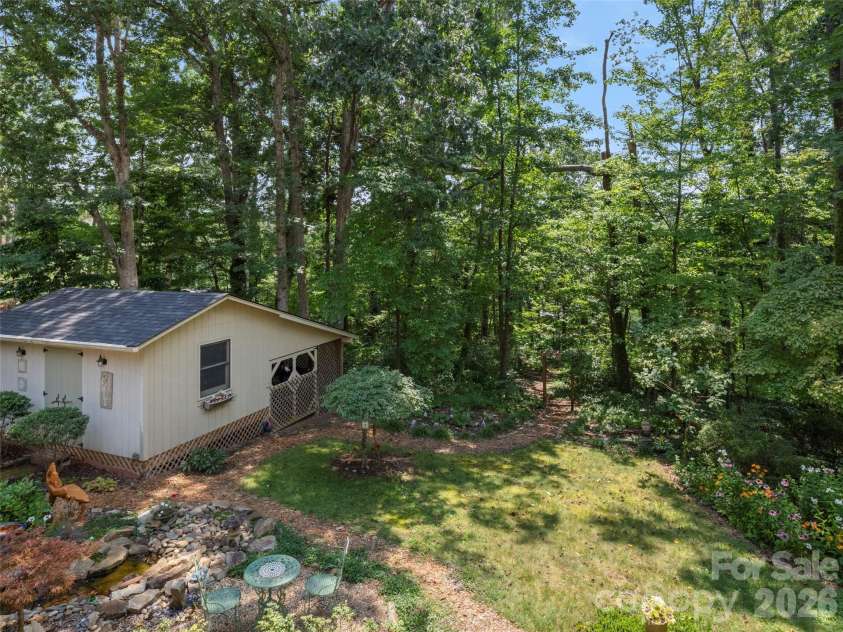 340 Sycamore Drive, Arden, NC 28704.  MLS# CAR4409674, YatesRealty ID 42429. 