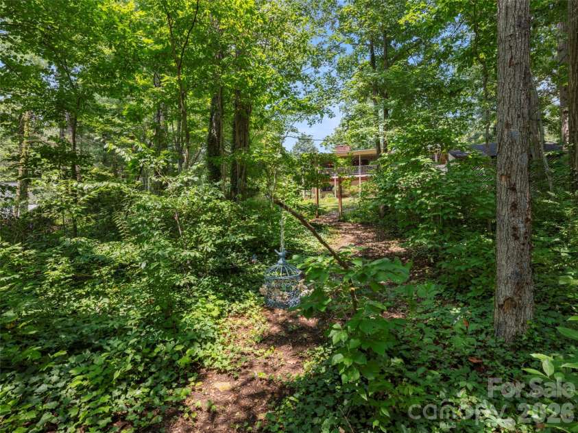 340 Sycamore Drive, Arden, NC 28704.  MLS# CAR4409674, YatesRealty ID 42429. 