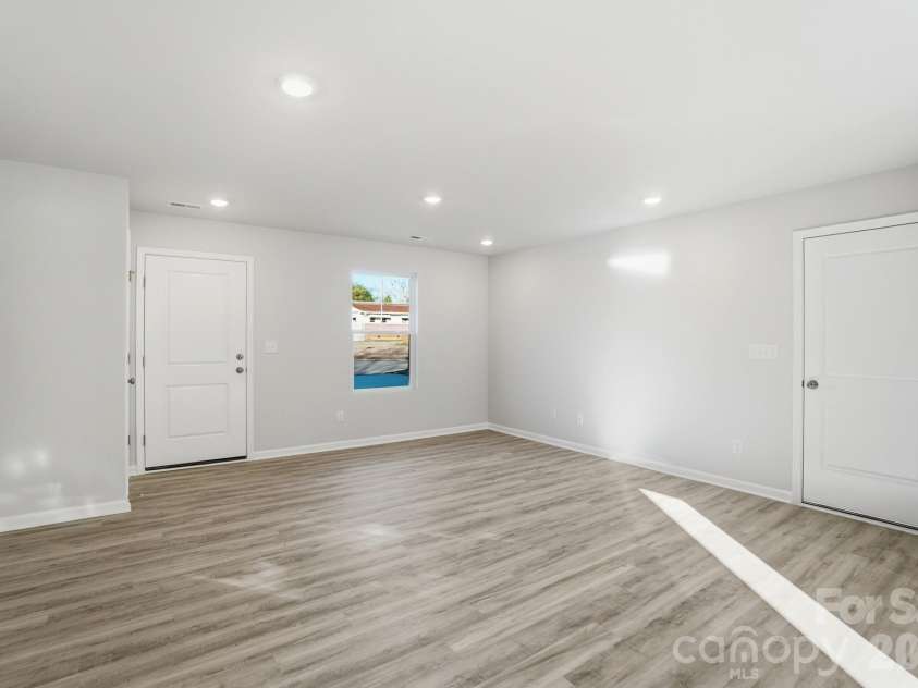 1201 Suncrest Avenue, Statesville, NC 28677.  MLS# CAR4333342, YatesRealty ID 4243. 