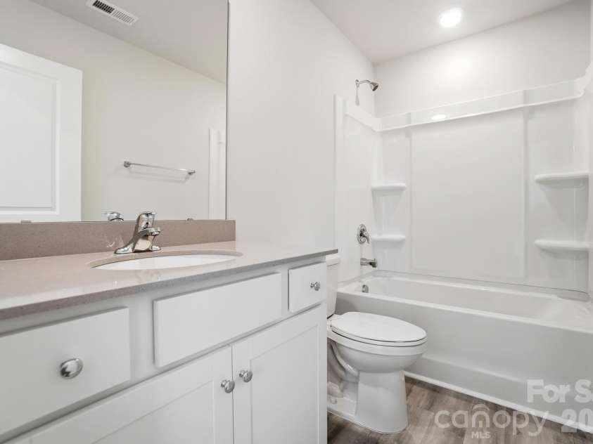 1201 Suncrest Avenue, Statesville, NC 28677.  MLS# CAR4333342, YatesRealty ID 4243. 