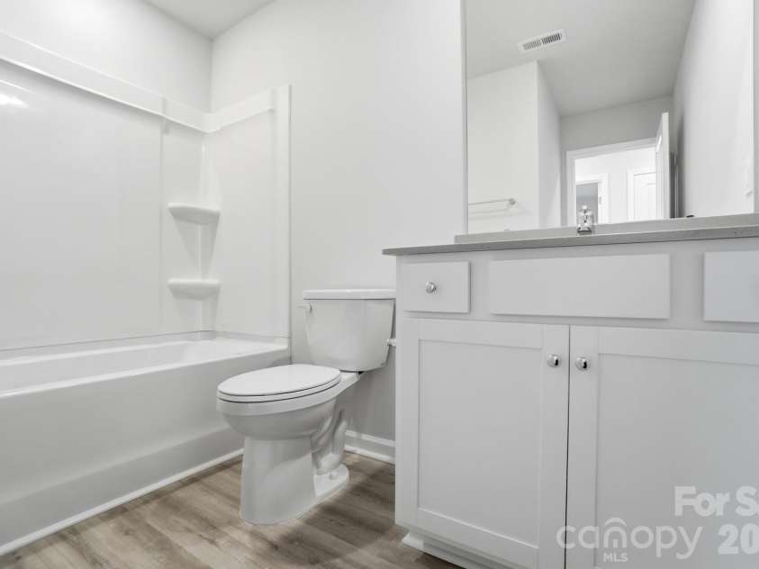 1201 Suncrest Avenue, Statesville, NC 28677.  MLS# CAR4333342, YatesRealty ID 4243. 