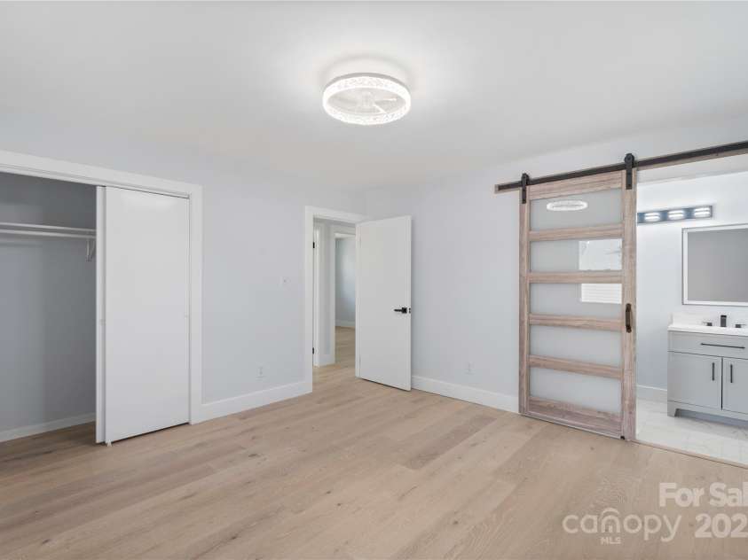 1315 Vickie Lane, Matthews, NC 28104.  MLS# CAR4240757, YatesRealty ID 4243. 