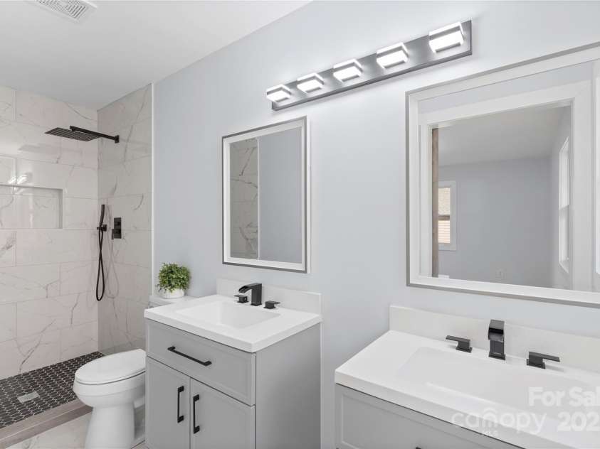 1315 Vickie Lane, Matthews, NC 28104.  MLS# CAR4240757, YatesRealty ID 4243. 