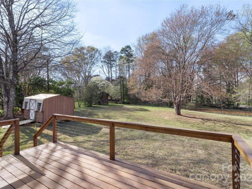 1315 Vickie Lane, Matthews, NC 28104.  MLS# CAR4240757, YatesRealty ID 4243. 