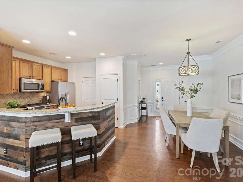 6408 Silver Star Lane, Charlotte, NC 28210.  MLS# CAR4395408, YatesRealty ID 42430. 