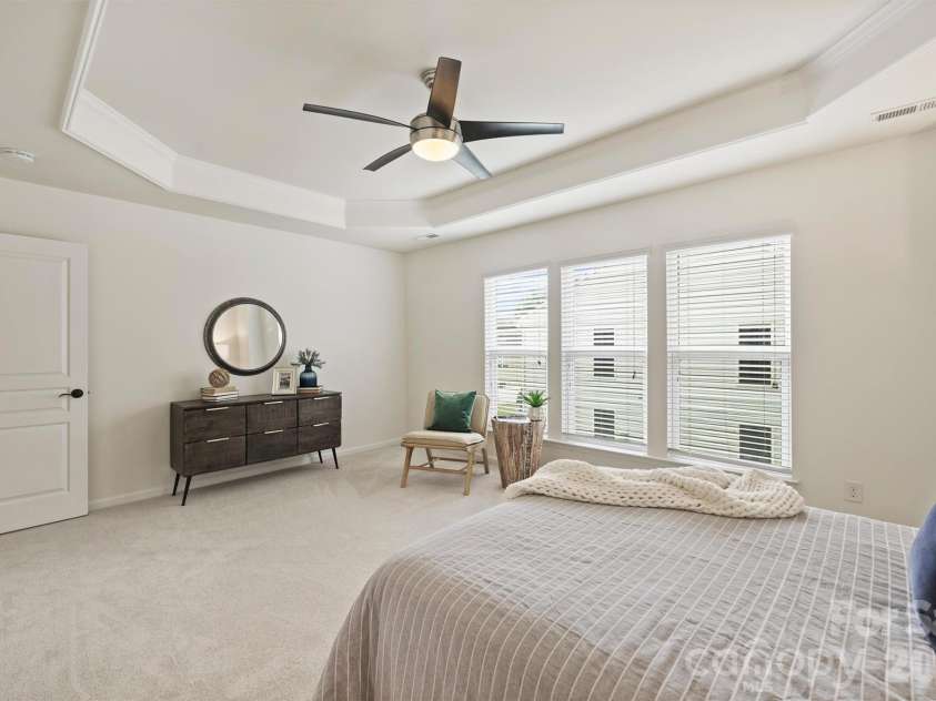 6408 Silver Star Lane, Charlotte, NC 28210.  MLS# CAR4395408, YatesRealty ID 42430. Brand new carpet
