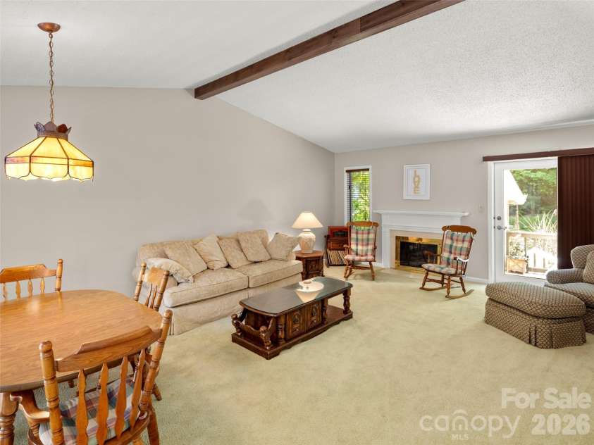 132 Cloverleaf Lane, Asheville, NC 28803.  MLS# CAR4407626, YatesRealty ID 42432. 