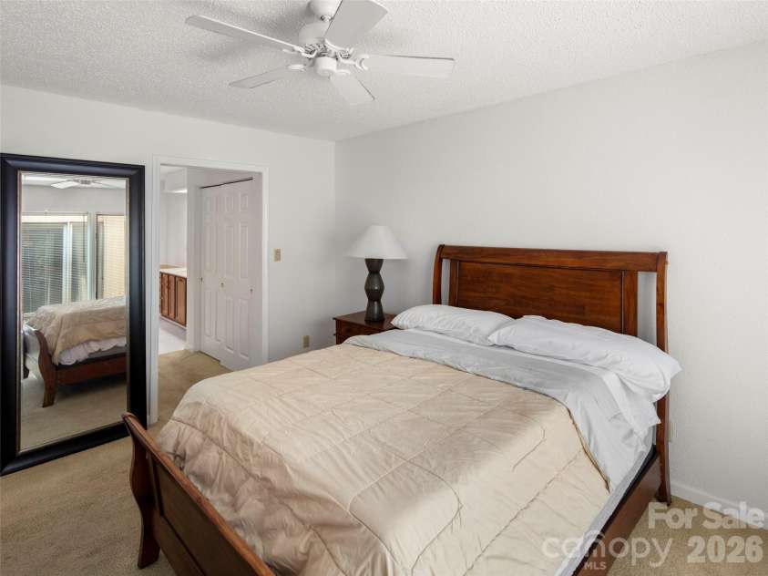 132 Cloverleaf Lane, Asheville, NC 28803.  MLS# CAR4407626, YatesRealty ID 42432. 