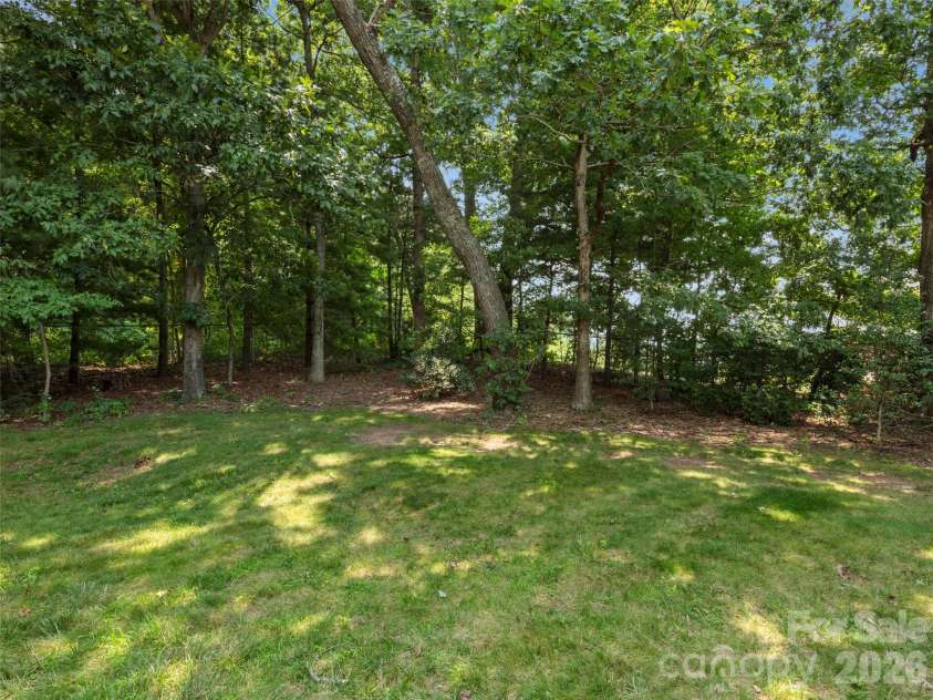 132 Cloverleaf Lane, Asheville, NC 28803.  MLS# CAR4407626, YatesRealty ID 42432. 