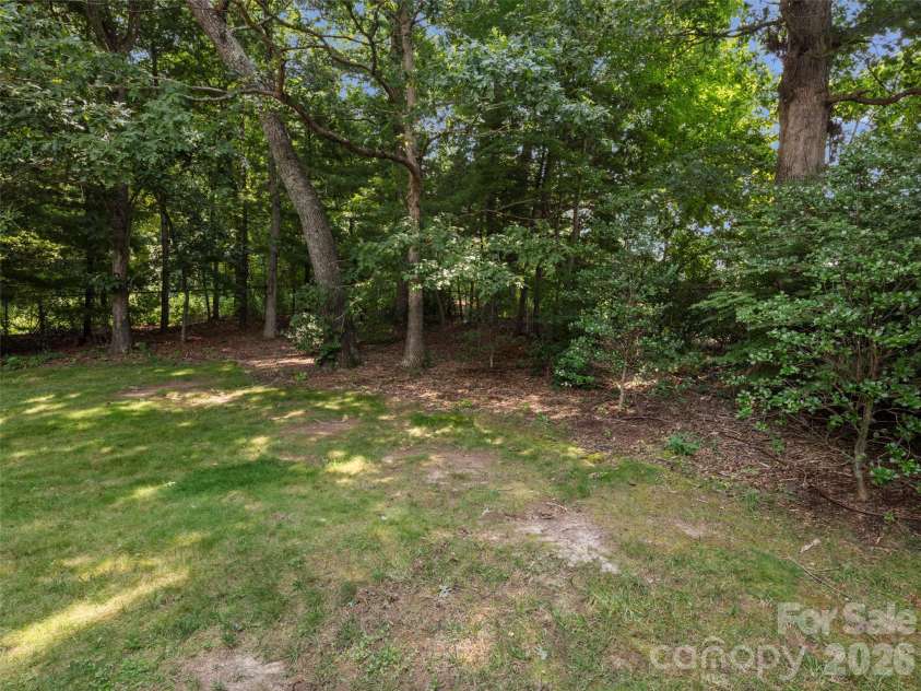 132 Cloverleaf Lane, Asheville, NC 28803.  MLS# CAR4407626, YatesRealty ID 42432. 