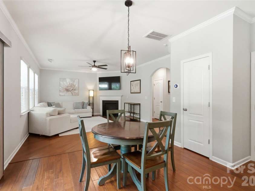 10690 Sapphire Trail, Davidson, NC 28036.  MLS# CAR4410627, YatesRealty ID 42436. Dining Area / Open Floor Plan