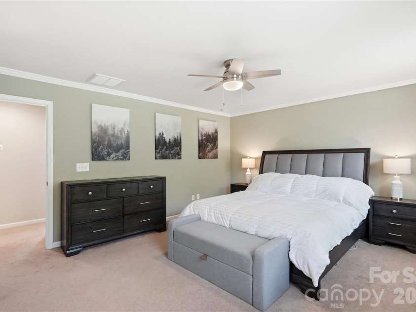 10690 Sapphire Trail, Davidson, NC 28036.  MLS# CAR4410627, YatesRealty ID 42436. Primary Suite - Bedroom