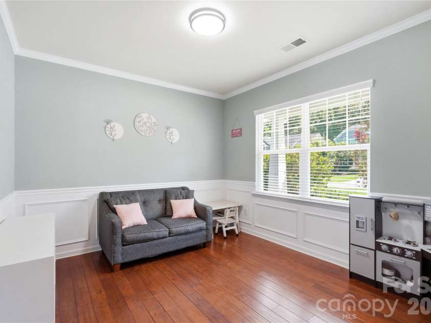 10690 Sapphire Trail, Davidson, NC 28036.  MLS# CAR4410627, YatesRealty ID 42436. Sitting Room / Dining Room / Flex Room