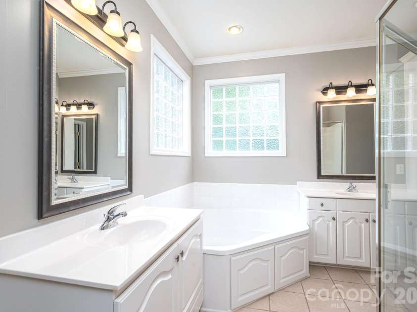 5308 Old Course Drive, Cramerton, NC 28032.  MLS# CAR4411801, YatesRealty ID 42439. 