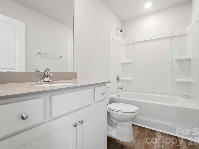 1207 Suncrest Avenue, Statesville, NC 28677.  MLS# CAR4333350, YatesRealty ID 4244. 