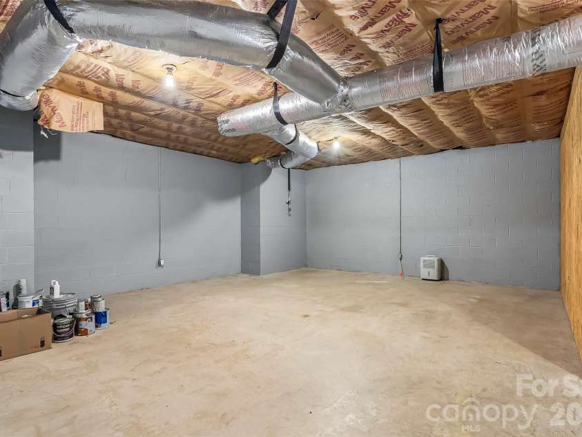 60 Monte Vista Drive, Waynesville, NC 28786.  MLS# CAR4411770, YatesRealty ID 42442. 