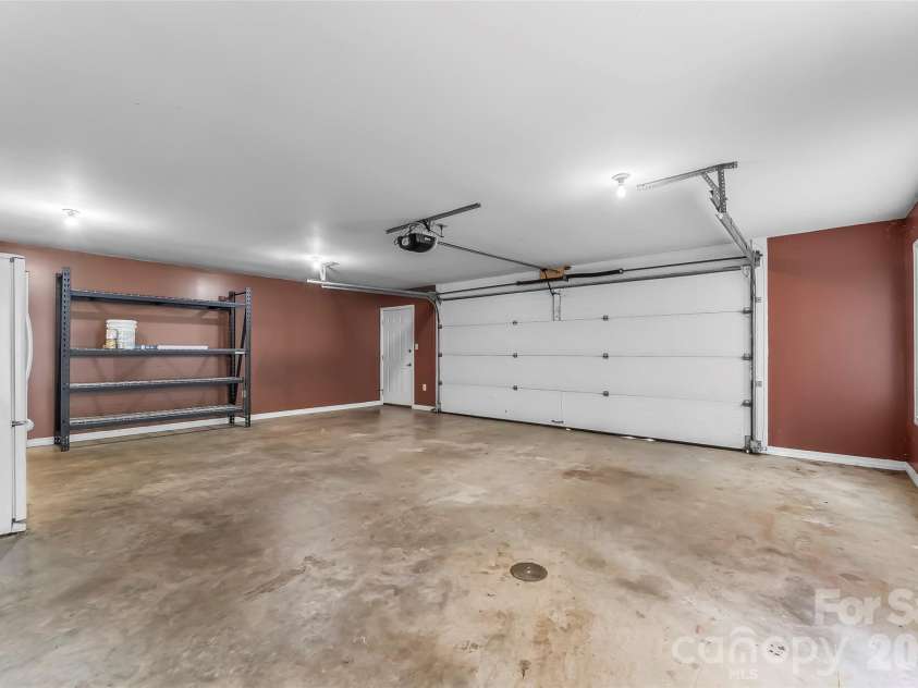 60 Monte Vista Drive, Waynesville, NC 28786.  MLS# CAR4411770, YatesRealty ID 42442. 