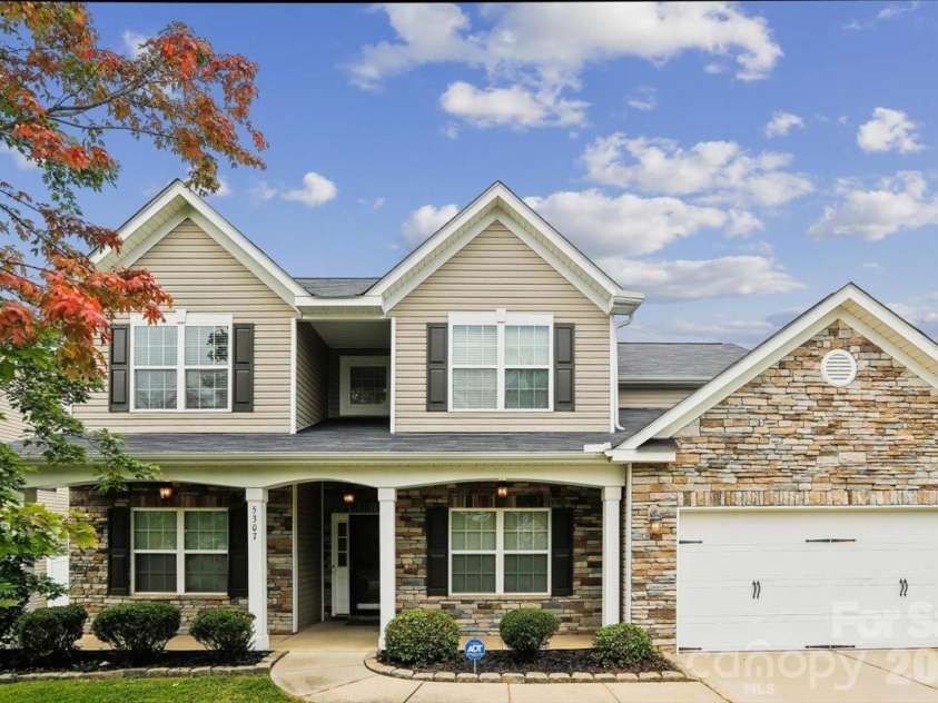 5307 Hackberry Lane, Concord, NC 28027.  MLS# CAR4409364, YatesRealty ID 42445. 