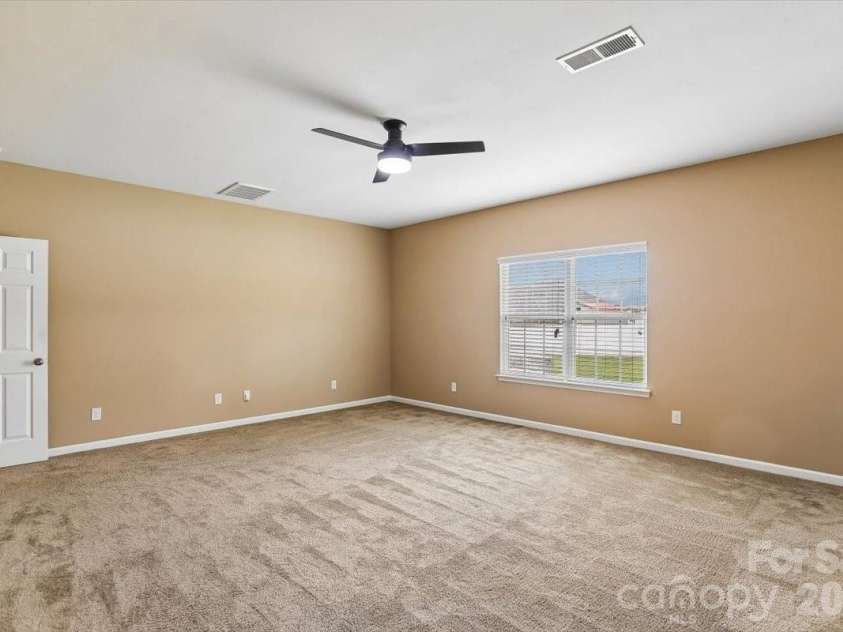 5307 Hackberry Lane, Concord, NC 28027.  MLS# CAR4409364, YatesRealty ID 42445. Primary Bedroom
