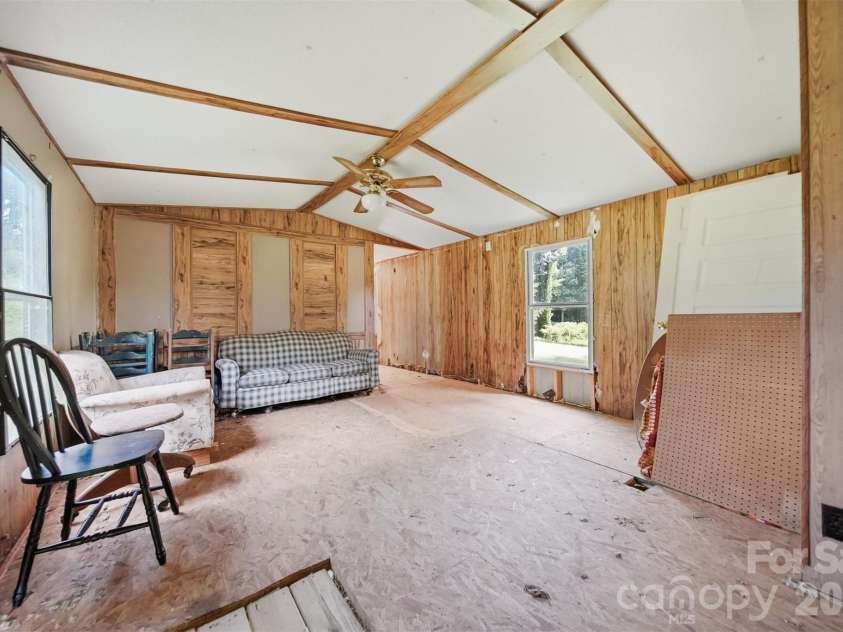 136 South Main Street, Granite Falls, NC 28630.  MLS# CAR4410400, YatesRealty ID 42446. 