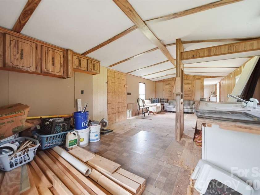 136 South Main Street, Granite Falls, NC 28630.  MLS# CAR4410400, YatesRealty ID 42446. 