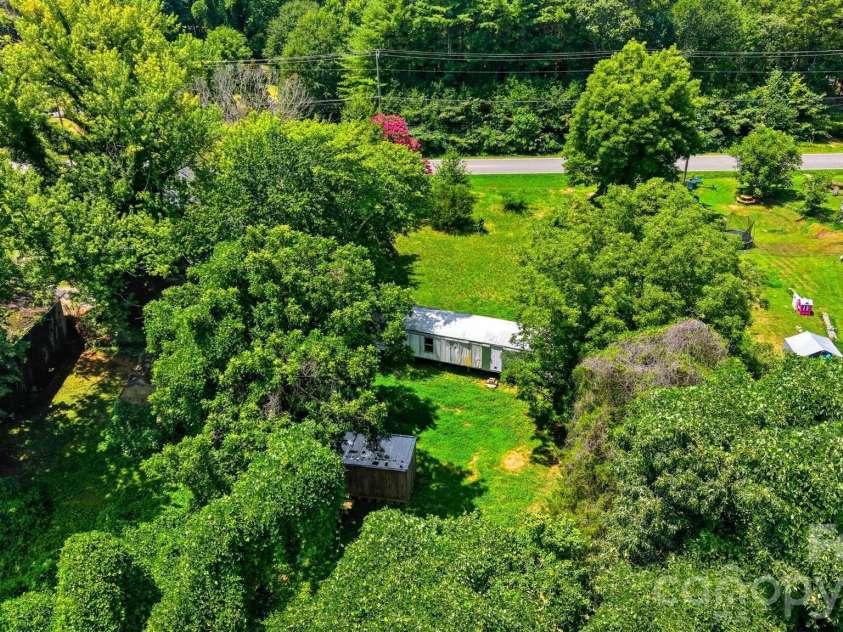 136 South Main Street, Granite Falls, NC 28630.  MLS# CAR4410400, YatesRealty ID 42446. 