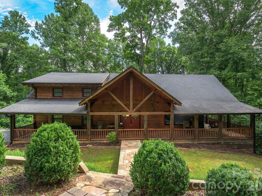 698 Heartwood Drive, Marion, NC 28752.  MLS# CAR4408423, YatesRealty ID 42447. 