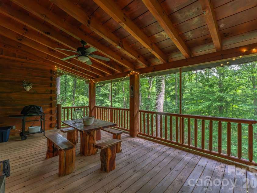 698 Heartwood Drive, Marion, NC 28752.  MLS# CAR4408423, YatesRealty ID 42447. 