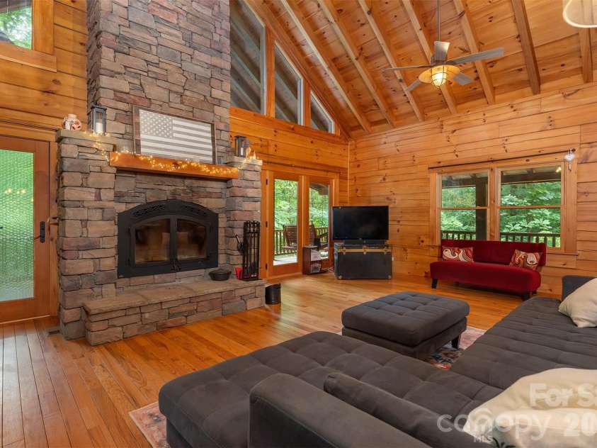 698 Heartwood Drive, Marion, NC 28752.  MLS# CAR4408423, YatesRealty ID 42447. 