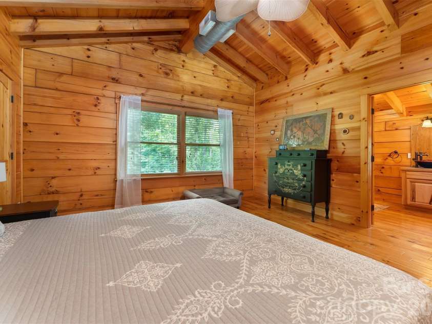 698 Heartwood Drive, Marion, NC 28752.  MLS# CAR4408423, YatesRealty ID 42447. 
