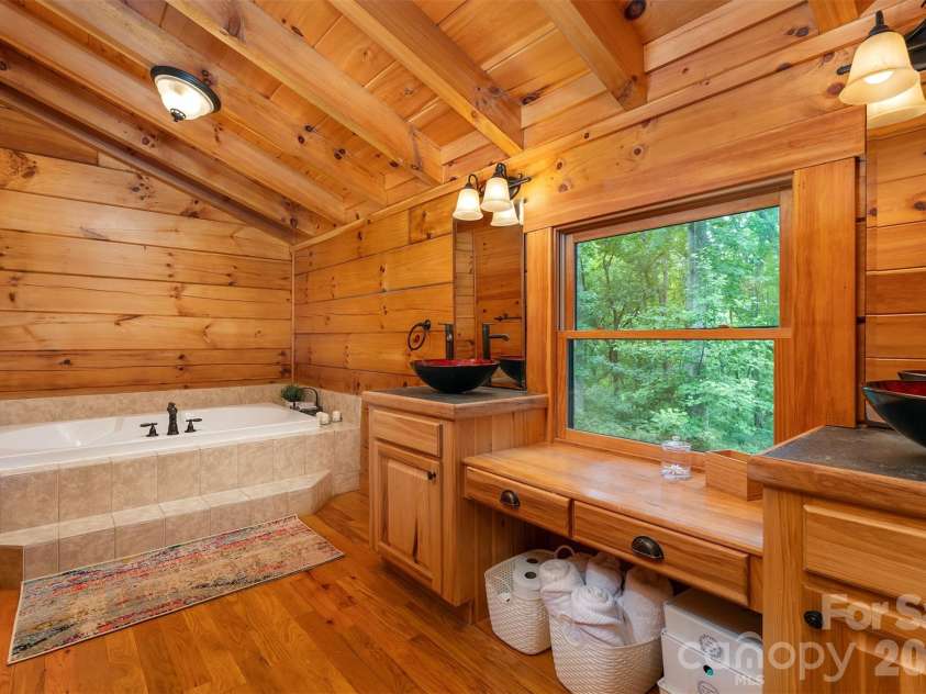 698 Heartwood Drive, Marion, NC 28752.  MLS# CAR4408423, YatesRealty ID 42447. 