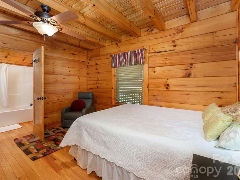 698 Heartwood Drive, Marion, NC 28752.  MLS# CAR4408423, YatesRealty ID 42447. 