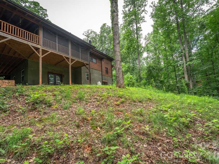 698 Heartwood Drive, Marion, NC 28752.  MLS# CAR4408423, YatesRealty ID 42447. 