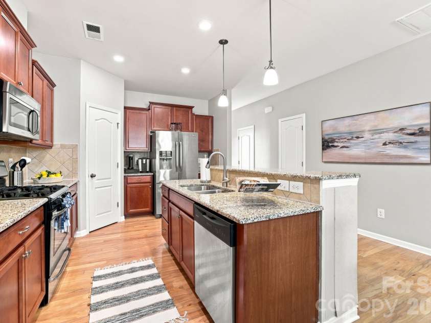 6027 Turkey Oak Lane, Fort Mill, SC 29707.  MLS# CAR4408131, YatesRealty ID 42448. 
