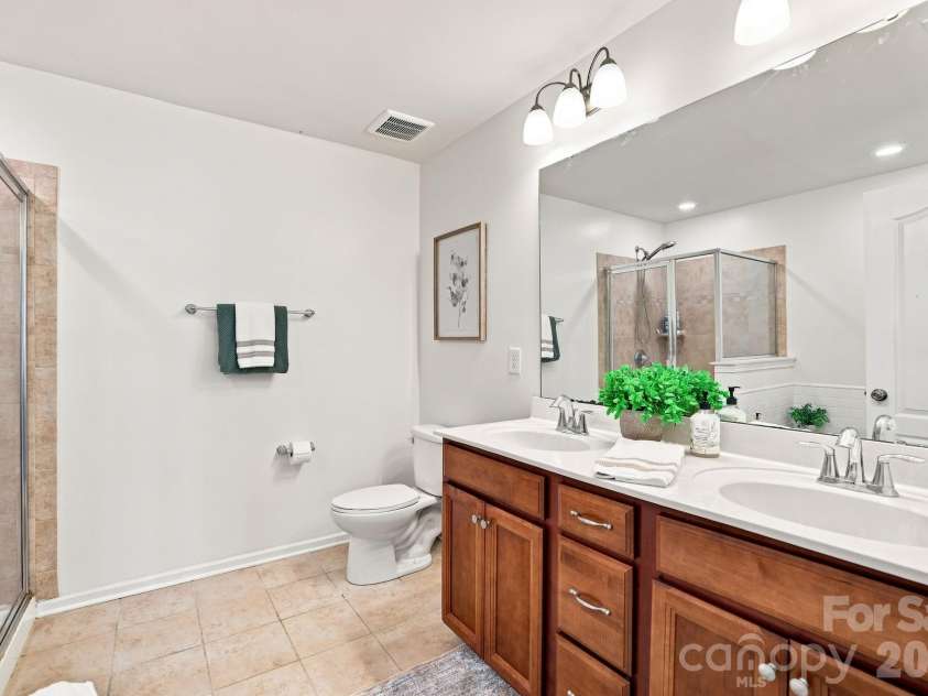 6027 Turkey Oak Lane, Fort Mill, SC 29707.  MLS# CAR4408131, YatesRealty ID 42448. 