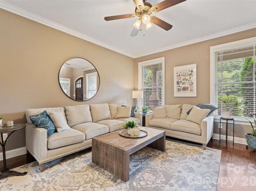 314 Stone Cliff Lane, Lake Wylie, SC 29710.  MLS# CAR4405243, YatesRealty ID 42449. 