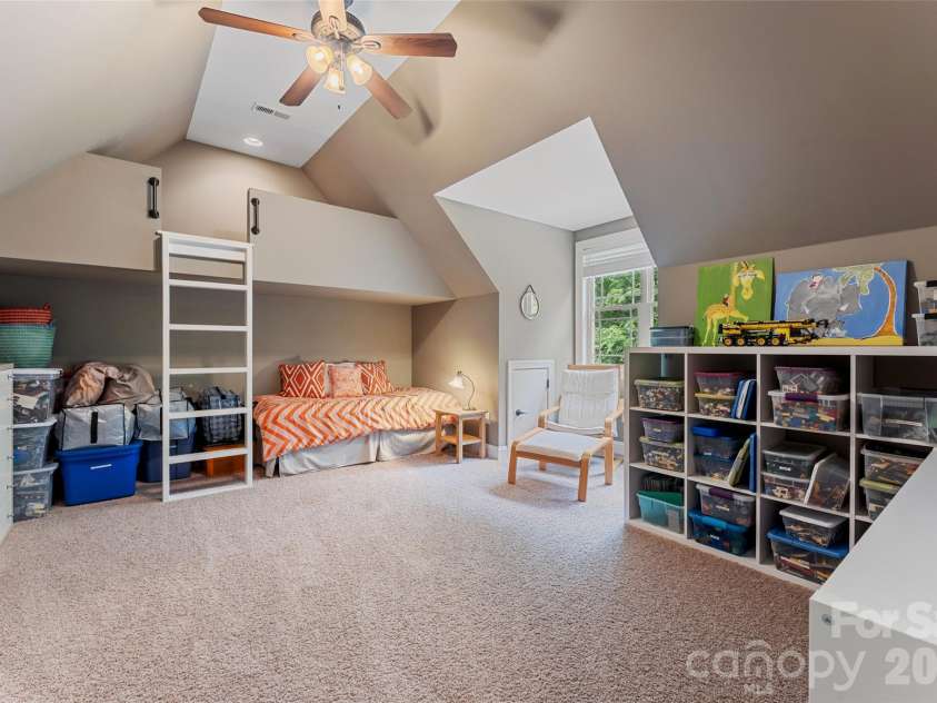314 Stone Cliff Lane, Lake Wylie, SC 29710.  MLS# CAR4405243, YatesRealty ID 42449. 